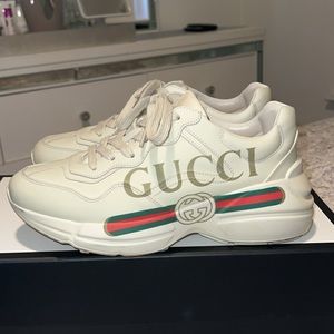 GUCCI Sneakers